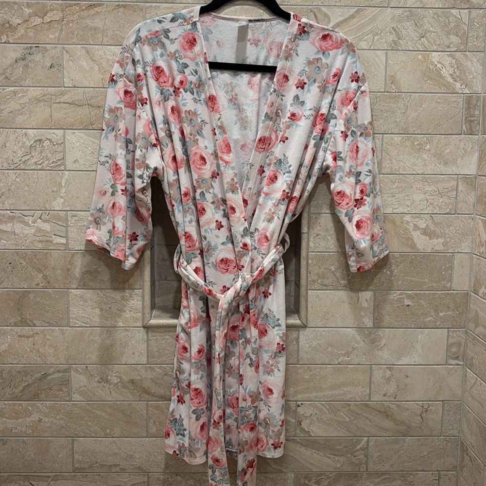 Flora Nikooz Pink and White Floral Robe